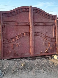 للبيع باب طلاكتين ثقيل تسكام العرظ مترين و70 الارتفاع مترين و20 السعر ...