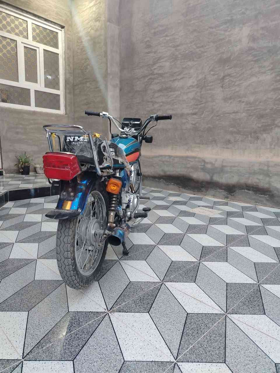 سلام عليكم دراجه نامه موديل 24 مكفوله كفاله عامه وراق كامله كفاله سعر خاص تصال عل رقم *********** ***********
