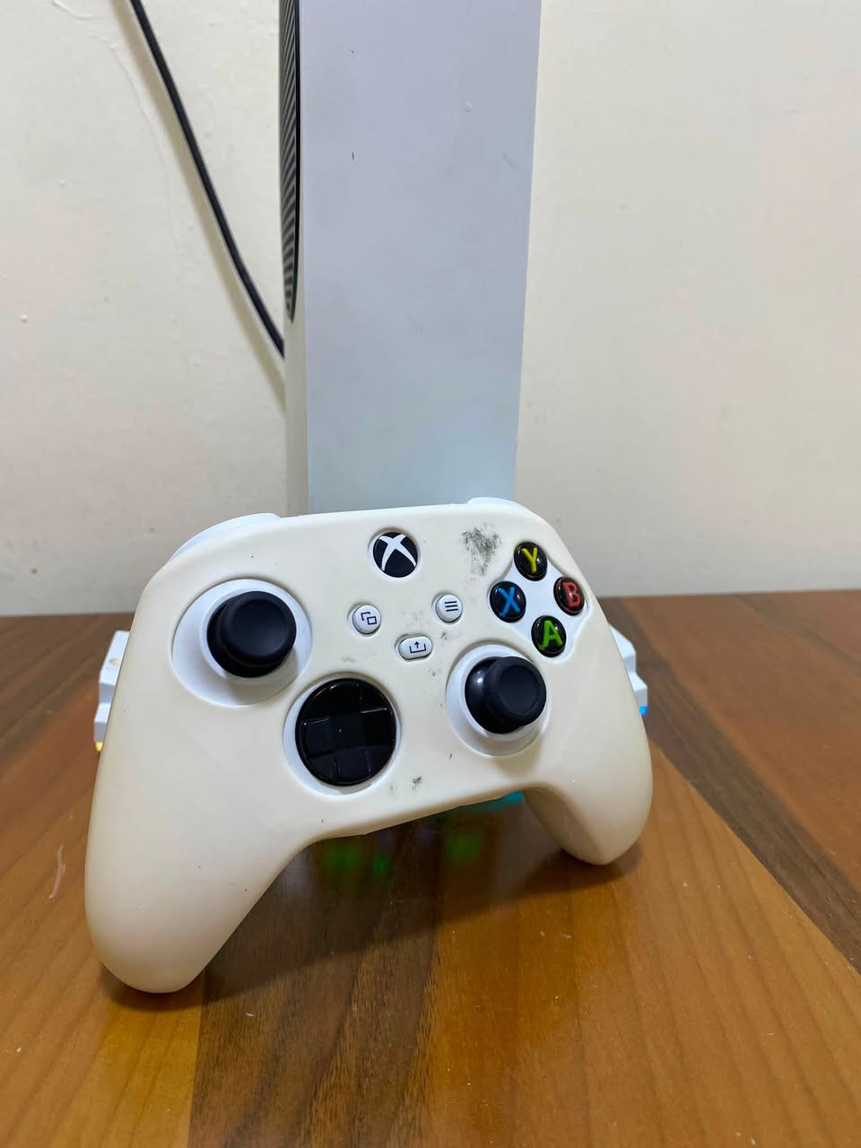X box للبيع
السلام عليكم x box للبيع مستعمل قليل جداً ما مفتوح لجوستكات اصلي


**إذا كنت صاحب هذا الإعلان وتريد حذفه لأي سبب، رجاءا أرسل رسالة إلى الدعم الفني**