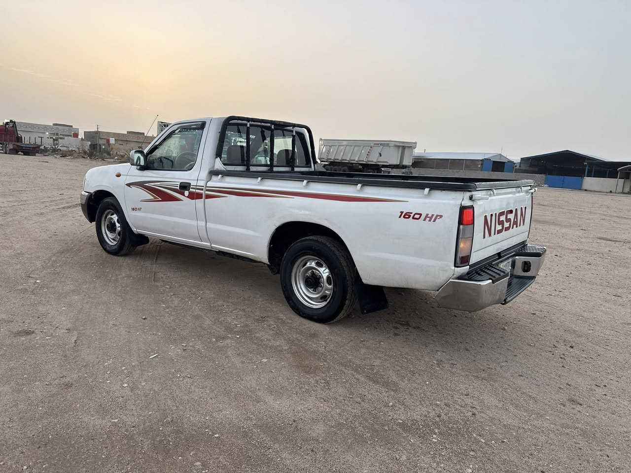 السلام عليكم للبيع بيكم نيسان شبوط موديل 2012خمس حلقات تدفئة تبريد شغالات بيه بارد او تكحيلات بل بدي الباقي كفاله عامه شاصي محرك كله مكفول مكان السيآرة البصره الزبير البرجسية اي ستفسار الانتصال ع الأرقام التالية (***********)السعر خاص
