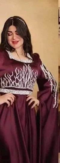 بدلات • فستان
