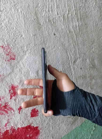 سلام عليكم ورحمت لله وبركاتة جاهز للبيع مستخدم شهر او اقل جهز كارتونة جهاز شاشة مصفحة بصمة بل شاشة اسم جهز هونر 200 السعر 450الستفسار***********
