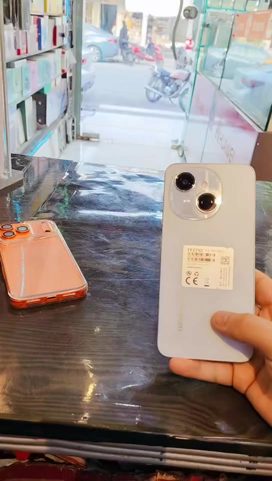 مستعمل جهاز تكنو سبارك كو وان 
الذاكرة 64
الرام3+3=6
العنوان موصل حي الزنجلي 
مكتب عبدالرحمن فون 
و شركه كحلان فون سنتر المدينه


**إذا كنت صاحب هذا الإعلان وتريد حذفه لأي سبب، رجاءا أرسل رسالة إلى الدعم الفني**