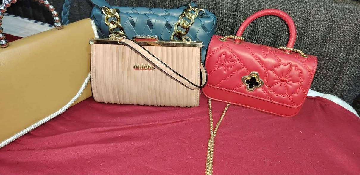 لللبيع


**إذا كنت صاحب هذا الإعلان وتريد حذفه لأي سبب، رجاءا أرسل رسالة إلى الدعم الفني**