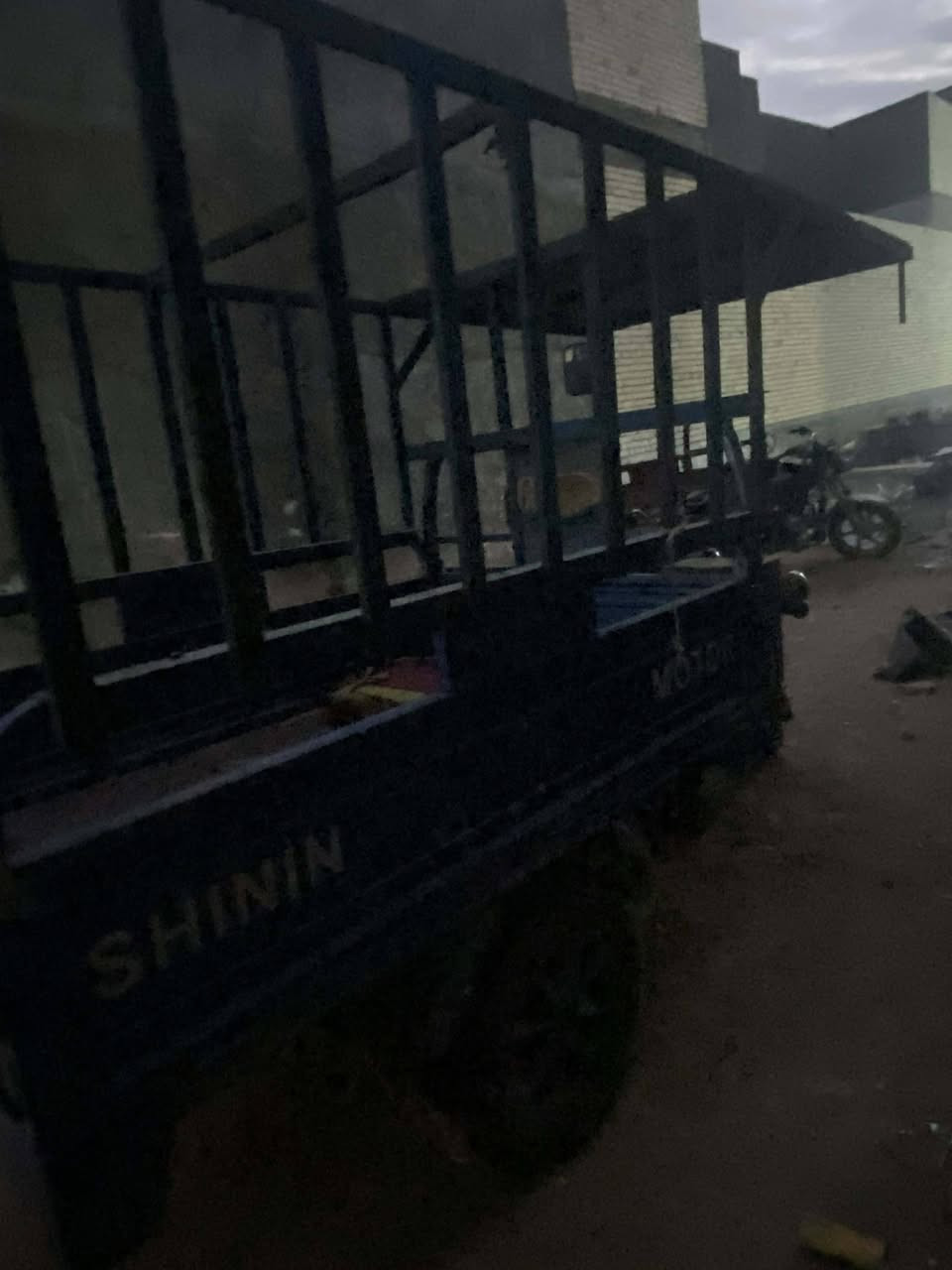 ستوتا موديل ٢١ بس محرك مجفت اصلي مرقم سبب بيع عندي غير شغل كربلاء حر صغير سعر ٢ قفل


**إذا كنت صاحب هذا الإعلان وتريد حذفه لأي سبب، رجاءا أرسل رسالة إلى الدعم الفني**