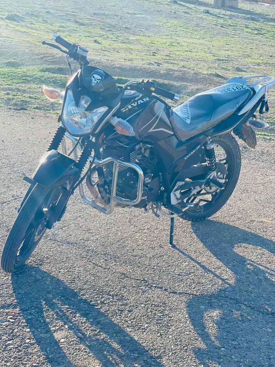 دراجه ليفان محرك 150 موديل2020صارلي 21يوم من طبكتها شرط بعدها عل سحگ تشغيل عن بعد فول الفول كهربايات شغاله كلها كيجات.. السعر 900.. رقمي ***********
