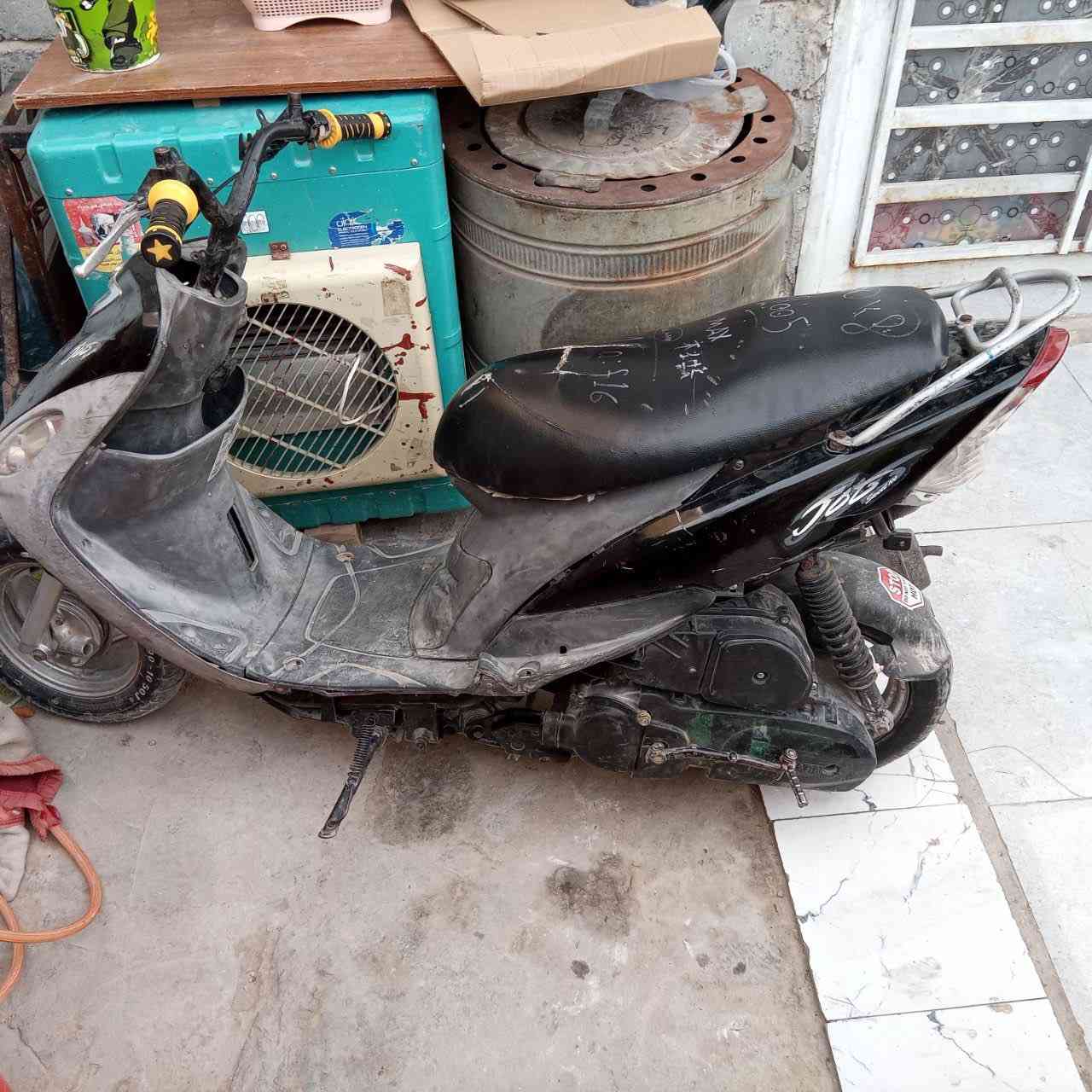 دراجه ماكس منغولي للبيع ب650وبيه مجال قليل مكاني حي النصر اقرب نقطه داله الجسرين الخضر اللي يربط بين الصدرين والنصر للاستفسار اتصال عل رقم ***********
