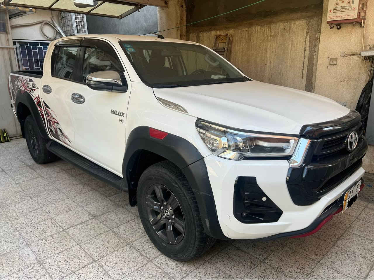 تويوتا هايلوكس زيرو 🇯🇵
وكالة شركة ساس

مكفولة كفالة عامة

رقم بغداد أنكليزي

موديل 2023

ماشية 9 الاف فقط!!!

• تشغيل بالبصمة (Push Start)

• مكيف أوتوماتيك

• شاحن لاسلكي.

• صندوق تبريد (Cool Box).

• نوافذ كهربائية.

• مقاعد قماش

شاشة 8 بوصة

• Apple CarPlay وAndroid Auto

• 6 سماعات.

• Bluetooth وUSB.

• كاميرا خلفية.

• حساسات ركن.

• نظام الثبات الإلكتروني VSC.

• نظام المساعدة على صعود المرتفعات HAC.

• ABS مانع الانغلاق.

• مراقبة النقطة العمياء BSM

• مصابيح LED أمامية.

• إضاءة نهارية LED.

• مصابيح ضباب أمامية وخلفية.

• إشارات مدمجة بالمرايا الجانبية.

• صندوق خلفي خاص بالسوق العراقي

اخوان السيارة بعدها بضمان الشركة والسيارة نظيفة جداً وعلى إيد وحدة

للتواصل

*********** متوفر واتساب

