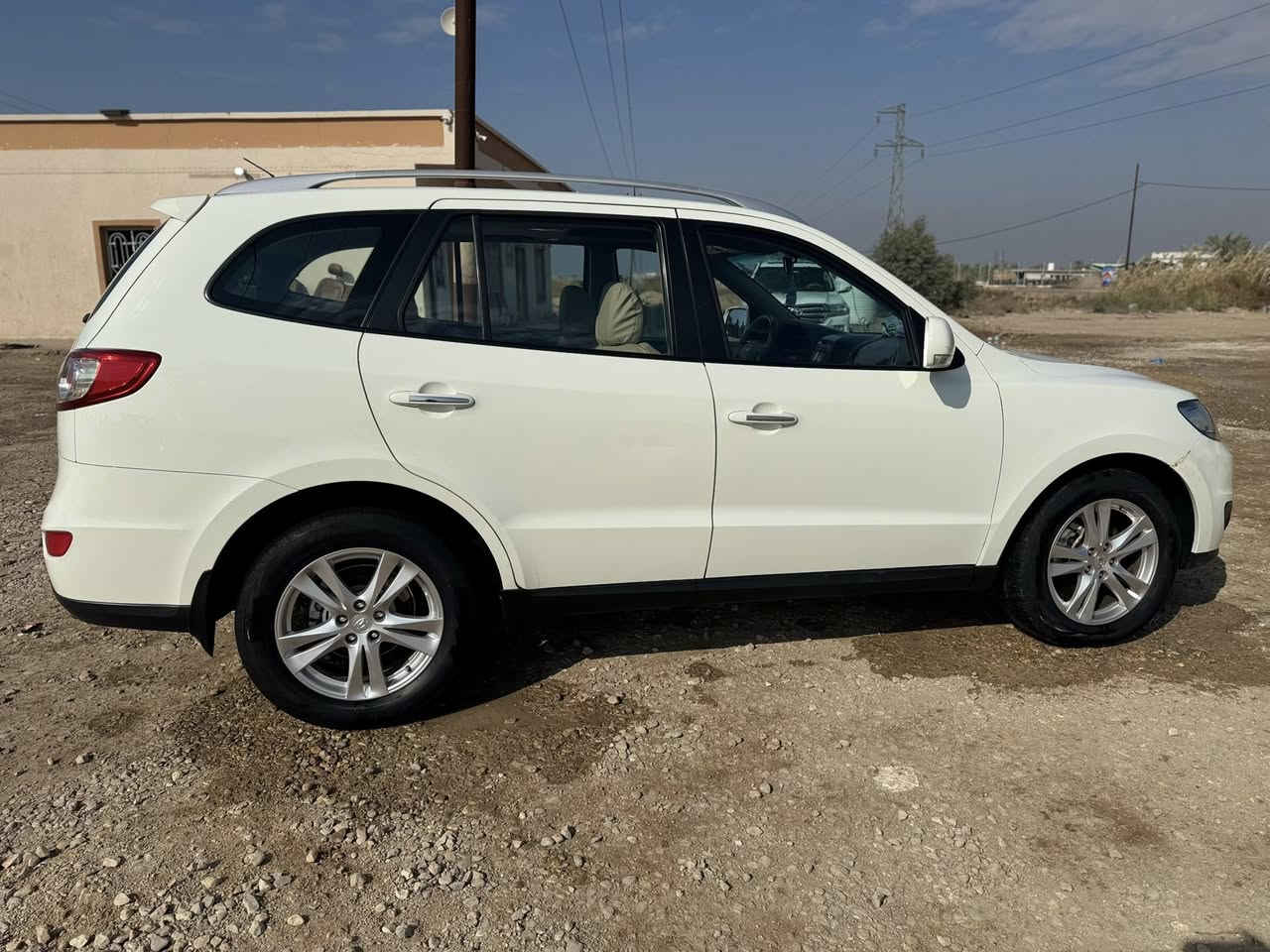 سلام عليكم سياره البيع سنتافي موديل 2010 شكل11 رقم أربيل دولي تحويل وكاله كفالة عامه من كلشي محرك سته سلندر مواصفات الشركة عامه ماشيه 131 الف حقيفي عنوان بابل حمزه الغربي ***********
