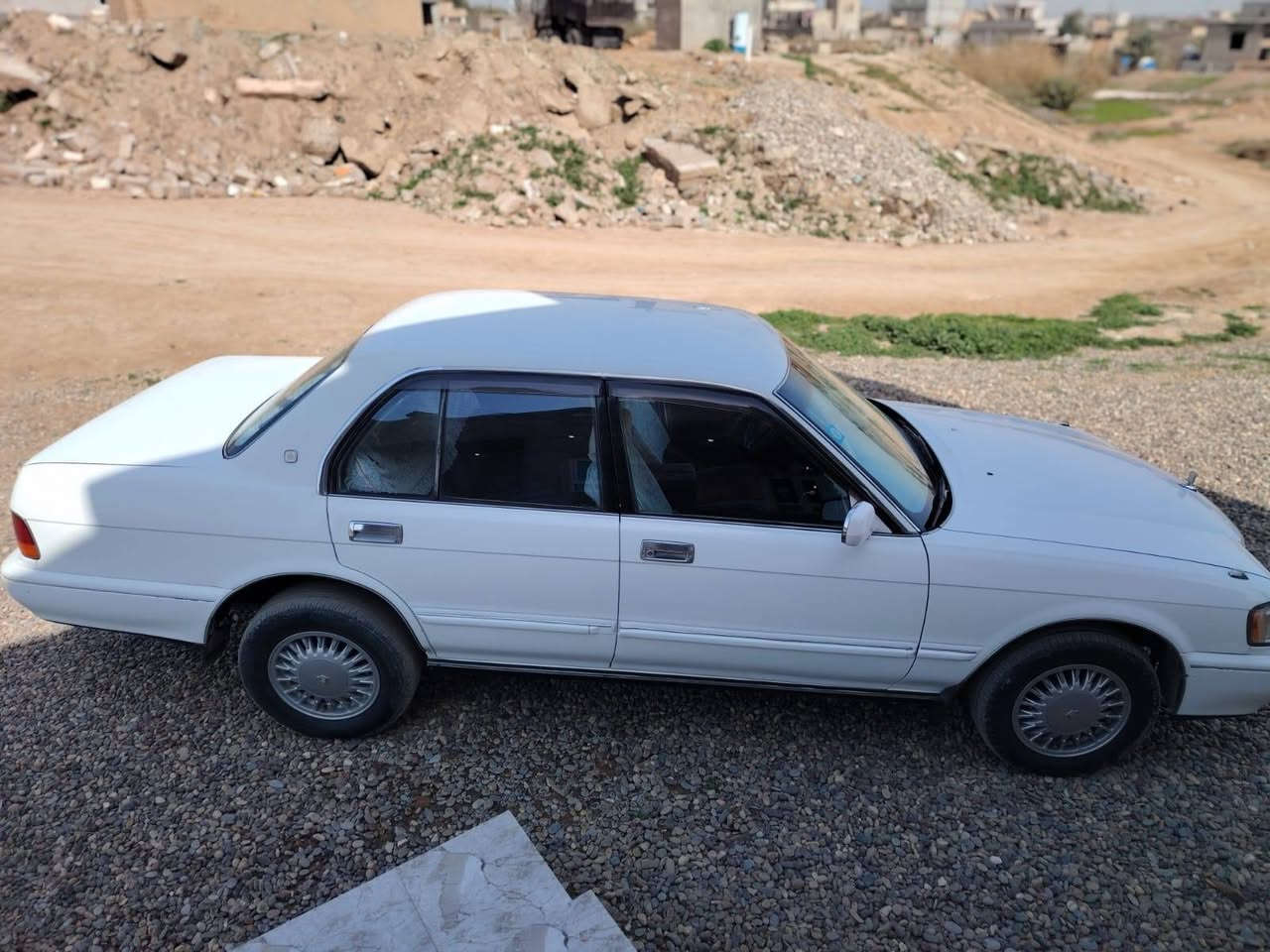 السلام عليكم
سيارة ارنب يسار اصلي لون ابيض 

رقم صلاح الدين دولي  بإسمي شرط

كير محرك صدر خير من الله

تايرات جدد
سنتر لوك  

تدفئة

تبريد ثلج

مراوس 
سوناتا  او ازيرا 

المكان الشرقاط قرية السويدان

اتصل وتدلل ***********
