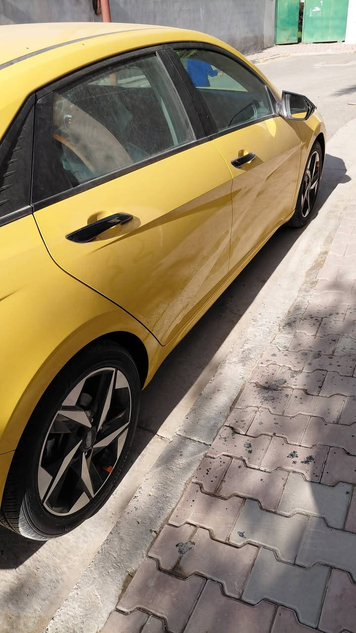 السلام عليكم النترا ٢٠٢٣ امريكي ماشية ١٧  فول عدا الفتحة بوضع الشركة حادثها دعامية اماميه للاستفسار ***********
