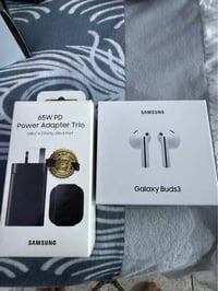 جالكسي بودز ٣ • ضمان وكالة • شاحن ٦٥ واط