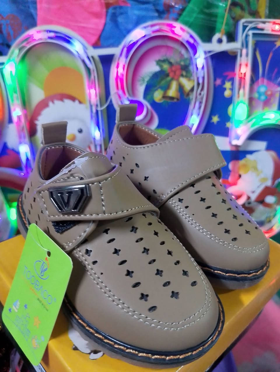 ‏🧡 🌷 🌺 👼🏻  شوز ولادي جلد 👼🏻 🌺 🌷 🧡
‏✨   ♥️ خامة ممتازه خفيفة وراقية جداً  ♥️   ✨
‏✨   ♥️    القياس : 21 الى 25    ♥️   ✨
‏🧡 🌷 🌺  السعر ::  8 الف فقط   🌺 🌷 🧡
‏🧡 ترقبوا المزيد من الموديلات الحصرية المميزه 💛
‏🍒فقط لدى محل🍓💚 بيبي لايف خانقين 💚🍓🍒
‏🌺---------- 🧡🌷🌺 🌺 🌺🌷 🧡 --------- 🌺
‏📍العنوان: #خانقين - توله فروش - قرب أسواق فرمان
‏💚------------------------ ♥️ ----------------------💚
‏تابعوا صفحتنا ♥️بيبي لايف خانقين♥️ ع التيكتوك
‏هذا الرابط :👇🏼👇🏼👇🏼👇🏼👇🏼 https://www.tiktok.com/@babylife117?_t=ZS-8ycgaYAJ3HL&_r=1
‏🌺---------- 🧡 بيبي لايف خانقين 🧡 --------- 🌺
‏
‏


**إذا كنت صاحب هذا الإعلان وتريد حذفه لأي سبب، رجاءا أرسل رسالة إلى الدعم الفني**