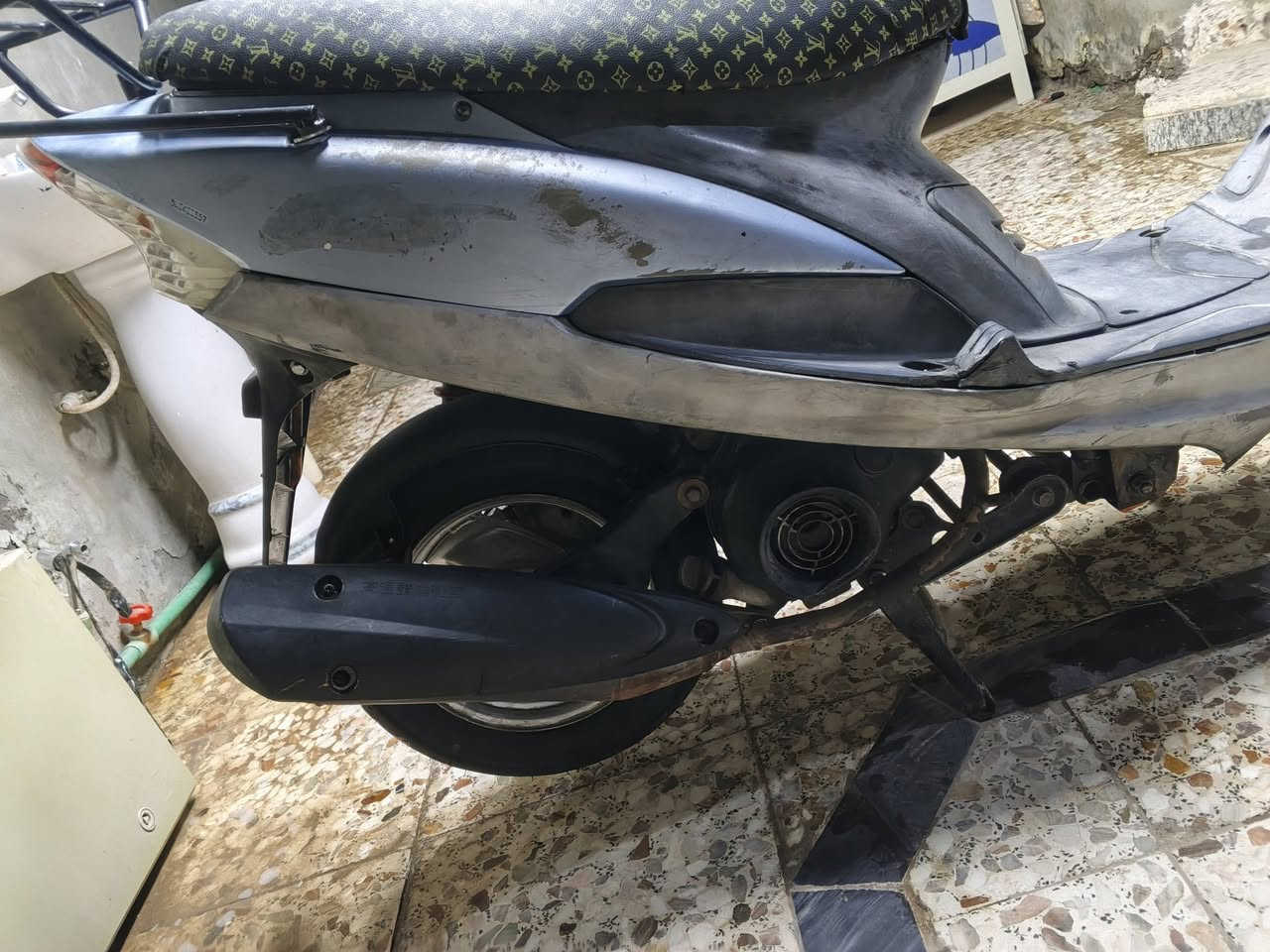 ماكس منغولي
سلف هندر كهربايات 
كلشي يشتغل بيها
مكينه ناعمه
كفراصلي ختم واحد
السعر 
450
وتساب
‏‪***********‬‏
