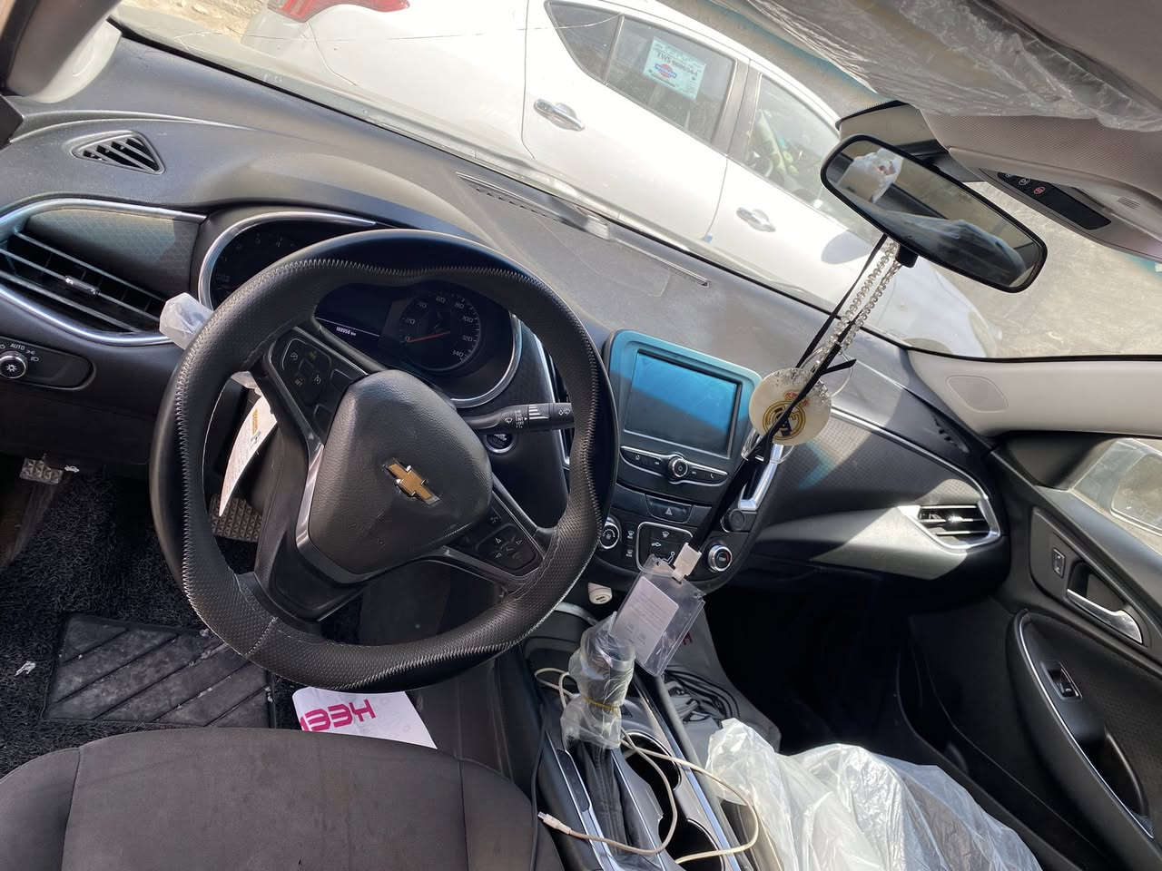 سلام عليكم
ماليبو 2017LT

حادثها قطعتين وقطعه هنا بل عراق بارد

تبريد تدفئه كير محرك لغود شواصي مكفولات 

بيها نقوصات بسيطه. 

عرضها 85 وبيها مجال بسيط جداً

مكانها الدوره 

***********

لشراي يتصل
