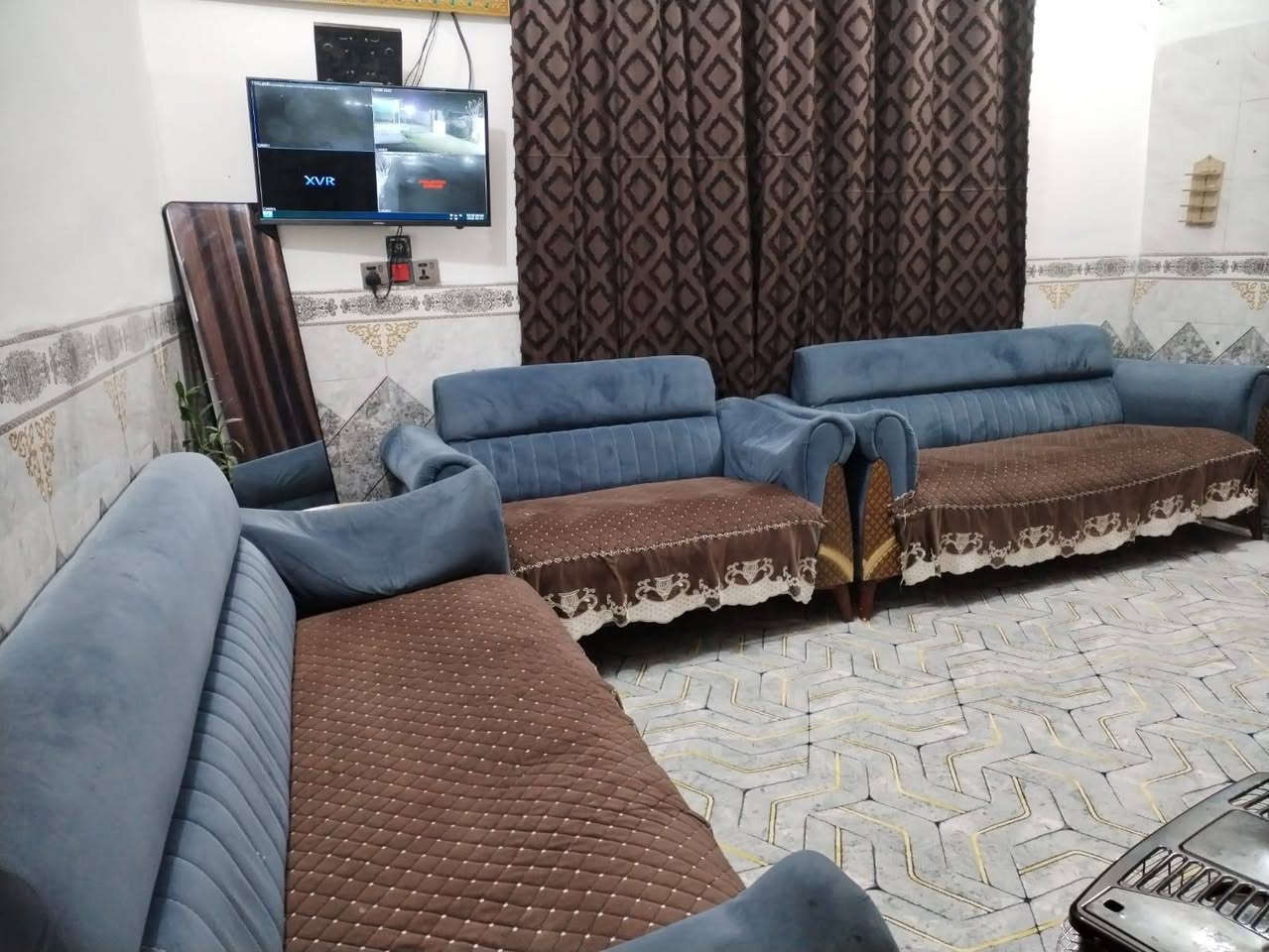 السلام عليكم
تخم للبيع كلشي واضح بصورة 8 مقاعد
السعر 125 لاتخابر وتكول بي مجال قفل سعر قرب مجمع نازحين
***********
