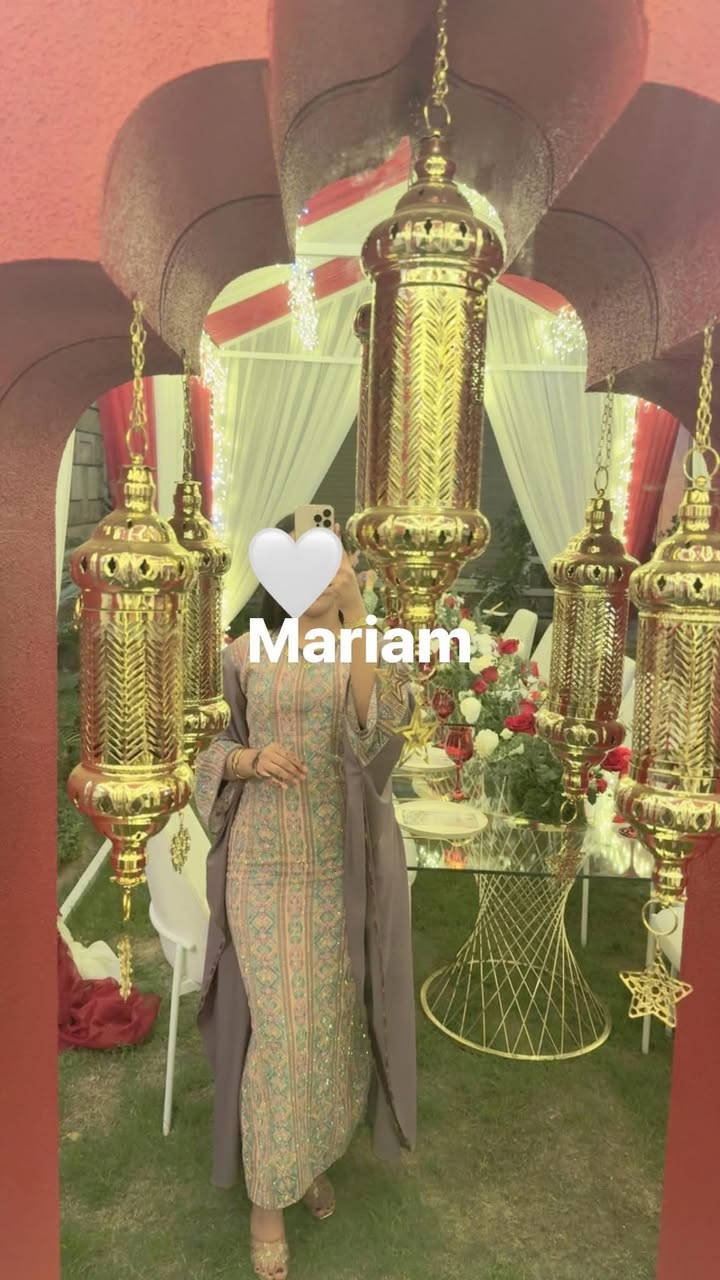 مرحبا بنات فستان لبسته لبسه وحده لمده ساعتين وبس اريد ابيعه ب75 يلبس وزن 50/53 وبي عرض هم اذا تريدي يتعرض


**إذا كنت صاحب هذا الإعلان وتريد حذفه لأي سبب، رجاءا أرسل رسالة إلى الدعم الفني**