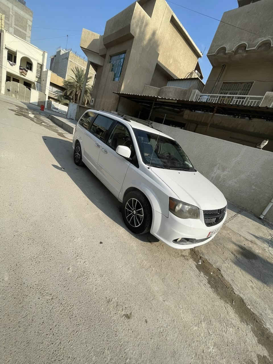 السلام عليكم 

دوج كرفان للبيع 
موديل 2017

( المواصفات ) 

مقعد السائق كهرباء 
نضام مانع انزلاق 
نضام توفير الوقود 
مقاعد ملكي سياحي بلع 
ثلاث قطع تبريد 
كشنات جلد 
تحكمات ستيرن 
كامره خلفيه 

6 سلندر 

السياره مواصفات معروفه

رقم سليمانيه اجرة بيهة خط اربيل بغداد (مكتب)

السعر138$) وبيه مجال 

الاستفسار***********
