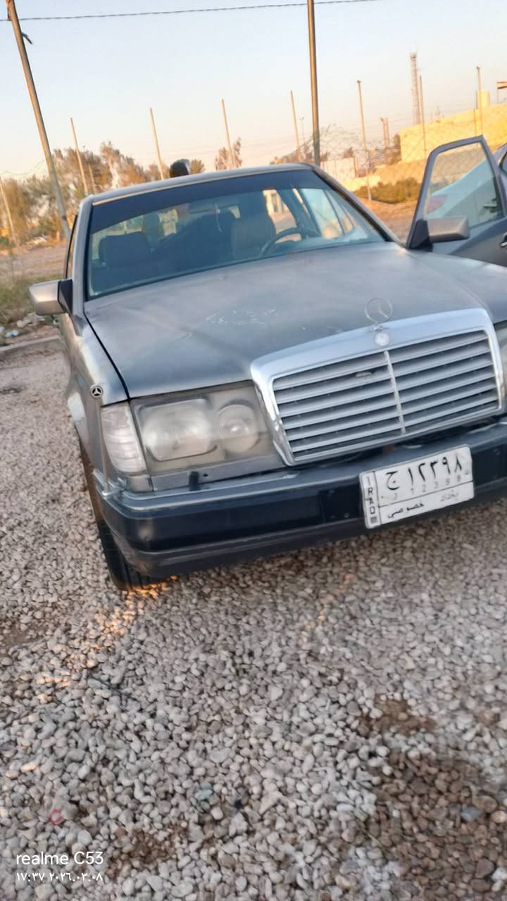 السلام عليكم مارسدس للبيع مكينه گير حداديه كله جديد مكينه بلادي التفاصيل التصال على الرقم ***********
