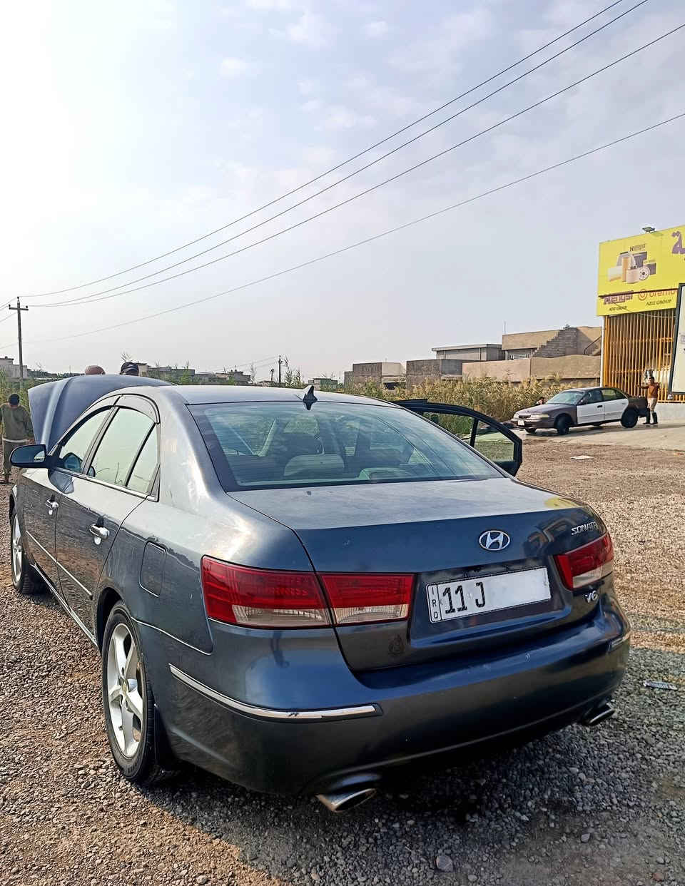 السلام عليكم سوناتا للبيع مويدل2009. 6سلندر وارد امريكي رقم بغداد
  المواصفات/ شاشة اندرويد. تثبيت مسار (كروز). تبريد تدفئة شغال. كشن كهرباء. سلايت روڨ. سويج سنترلوك فتح وقفل السيارة و فتح الجنطة. كامرة خلفية. تحكمات ستيرن. ليبل واحد مطابق.
 مصبوغة عام اثر جراد كون اللون جارد 
السعر 97 وبيها مجال 
المكان/ ديالى 
 رقم الهاتف ***********
