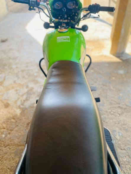 سلام عليكم دراجة دايون للبيع موديل 22مكفول كفالة عامة كرهبايات كاملة دراجة جديدة اية نقص مابيهة محرك 200 كتابة حمر دراجة واحد على واحد السعر مليون 100 وبيهة مجال رقم ***********
