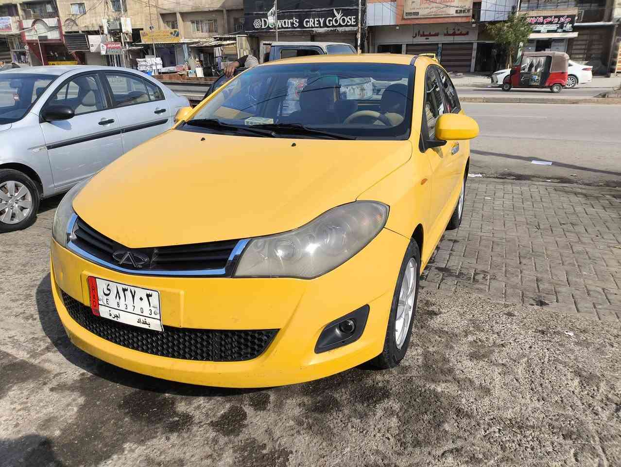 سلام عليكم ورحمه الله وبركاته سيارة شيري فلاوين موديل 2013 ماشية 160الف سيارة بلاد لا خياس ولا تبديل محرك جديد تبريد شغال صدر امامي خلفي جديد تخم تاير جديد كهربات كلهة شغالة مكان بغداد سعر 48 وبيهة مجال ***********
