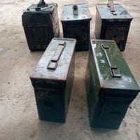 للبيع 5  صناديك  عدد مال اصباين    اثنين 2 حجم ازغير   و 3 حجم  كبير  ...