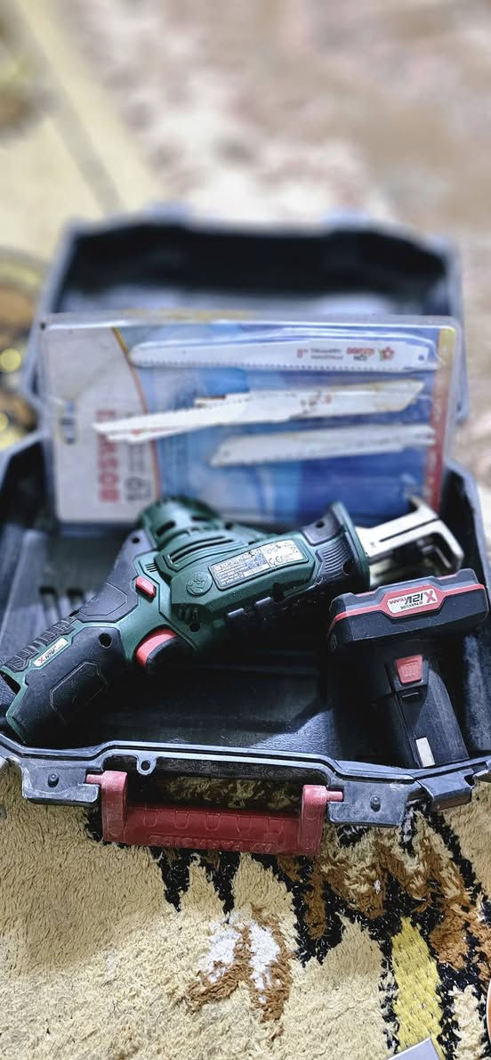 يالله
دريل. لقمه +دريل فتح وشد +كوسره مع بطاريه +وشاحن للبيع 

ومنشار ترددي كمل بدون شاحنه ابيع فحم


**إذا كنت صاحب هذا الإعلان وتريد حذفه لأي سبب، رجاءا أرسل رسالة إلى الدعم الفني**