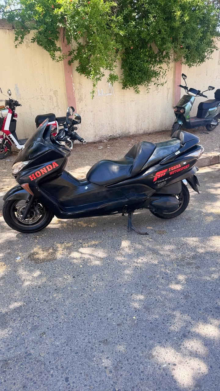 للبيع فورزة 08 عمية بلاد مرقم تحويل مباشر نضافة كدام العين محرك فول الرقم ***********

