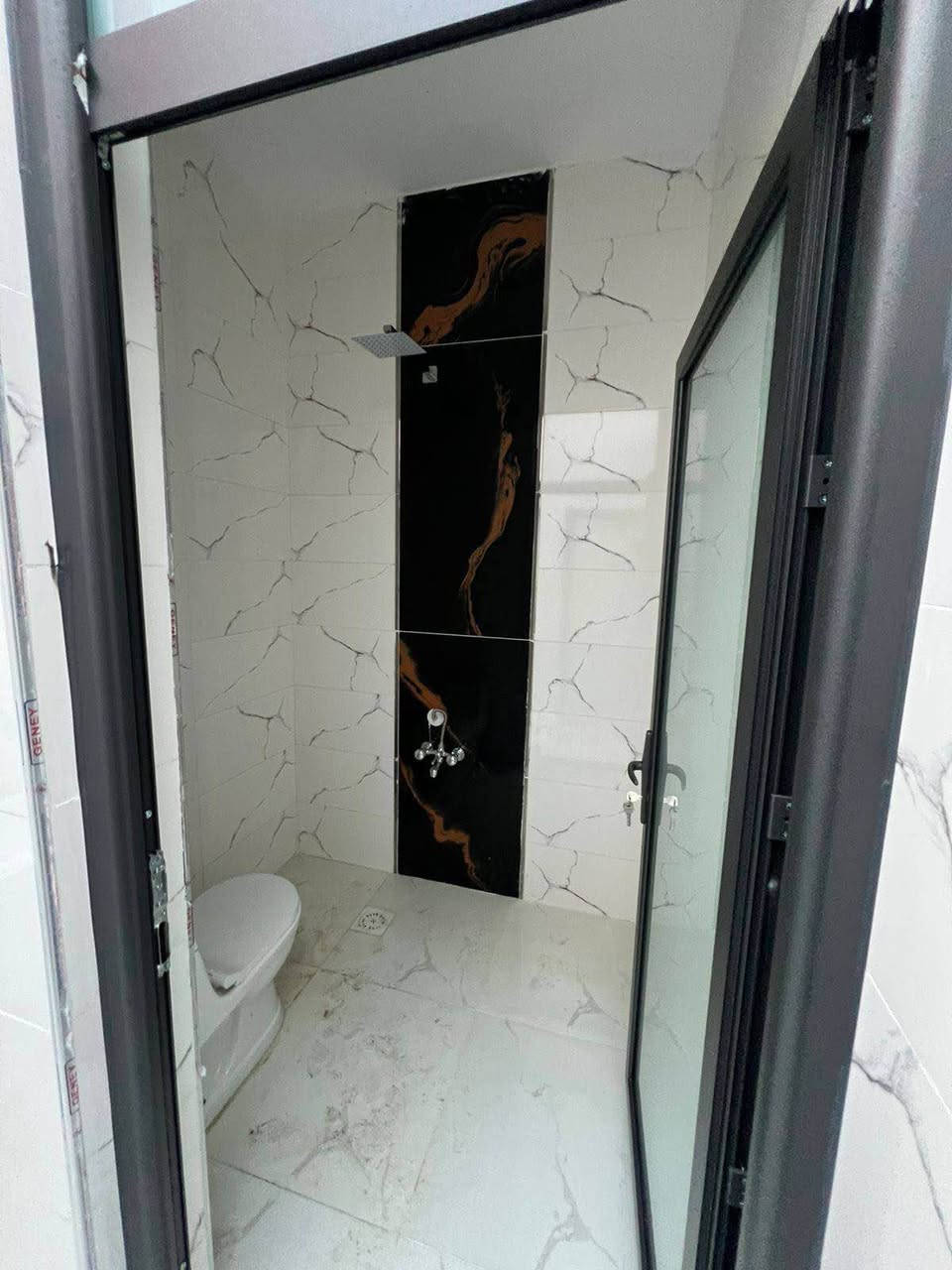 داران للبيع طابق واحد

مساحة كل عقار : 100m
 
موقع 📌 : كركوك شوراو مقابيل صيدلية جيهان

سعر كل دار :  48 مليون قابل لتفاوض 

عدد غرف كل دار : 1 غرفة نوم 

للأستفسار : التواصل على رقم
*********** كركوك, العراق
