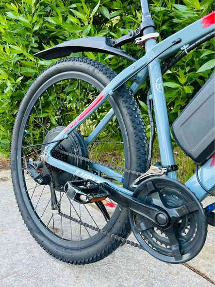 السلام عليكم🩶
للبيع بايسكل جبلي شحن حجم 29 فريم عالي 
فول مواصفات بريكات دهن ماركه زوم احمر
الكير الامامي 3 والخلفي 8 سستم A5
سرج دروبر تحكم ستيرن دبل امامي امامي هواء تحكم ستيرن
بريكات حساس امامي وخلفي لايت امامي 6 عدسات 
جاملغات امامي وخلفي ماركه جاينت الملف 500w
 والبطاريه 48volt سرعه 60 مفتوحه حقيقي 50   منفذ شحن 
السعر 750 الف قفل الشراي يخابر ميعجبك اعبر المنشور ✨
مكاني بغداد الشعله حي الجوادين 
للاستفسار /*********** بغداد
