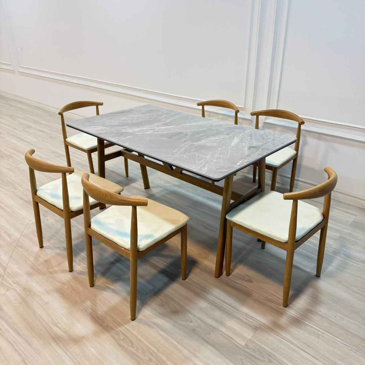 ميز طعام 6 كرسي رجل حديد سطح رخام مزجج 
قياس الميز 80*140 سم 
هيكل حديد بالكامل صبغ حراري 
السعر 245 الف
توصيل بغداد مجاني 5اطراف محافظات 20 
للحجز والاستفسار مراسلة الصفحة الرئيسية بغداد, العراق


**إذا كنت صاحب هذا الإعلان وتريد حذفه لأي سبب، رجاءا أرسل رسالة إلى الدعم الفني**