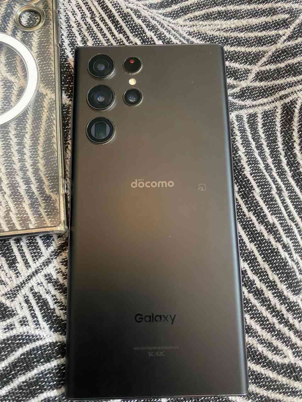 السلام عليكم سامسونك اس ٢٢ اللترا ذاكرة ٢٥٦ جهاز اخو الجديد بدون ملحقات بي شاشة ضد الكسر وكفر وكيبل شحن فقط اريده ب٥٠٠ الف قفل مكاني بغداد البياع رجاء بدون عملة وهذا رقمي ***********
