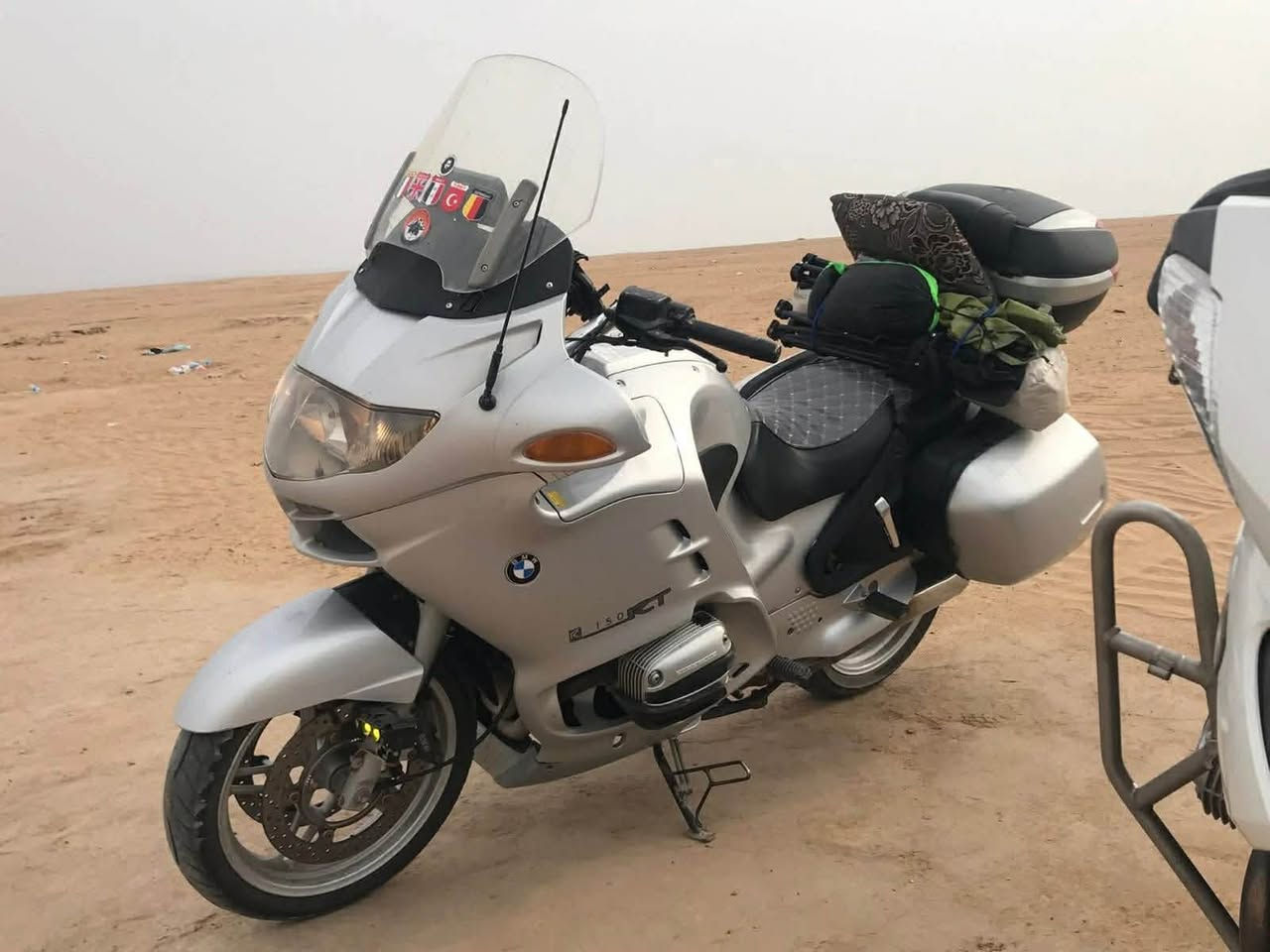 سلام عليكم ورحمة الله وبركاته دراجه BMW1150rt خير من الله دراجه حلوه سعرها 18  مكانها سامراء 
***********واتساب
