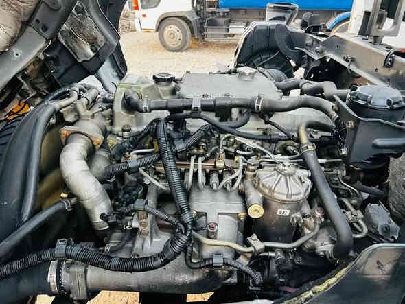 اللهم صل ع محمد وآل محمد 👍🇮🇶🇮🇶
هينو شيطان كابسه نفايات كبسه 10 مكعب 
مكينه 5 سلندر كهرباء دخول جديد 
 معرض النصر / قضاء النصر / ذي قار 
***********
***********
