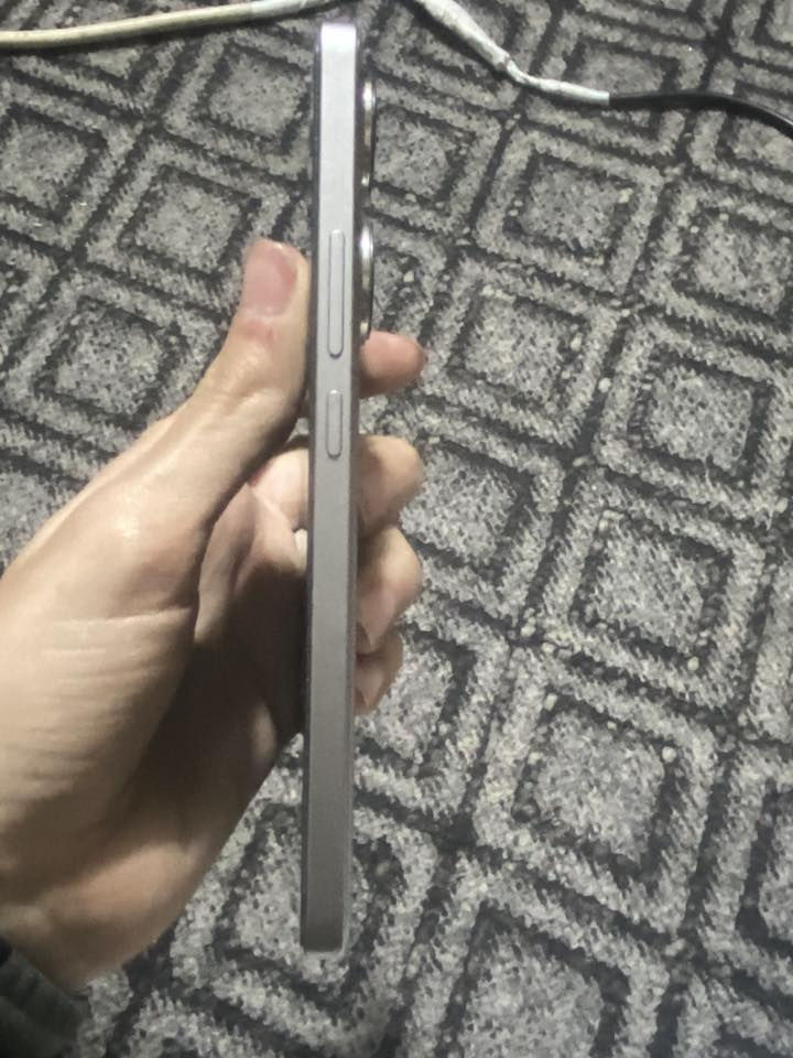 ‏سلام عليكم بوكو f6 أي شيء ما بدل به جهاز نظيف شخط ما بي بس كرتونة مو وياه سعر الجهاز300 بي مجال قليل  عنواني بغداد الدورة 
‏هذا رقم تلفوني ***********
