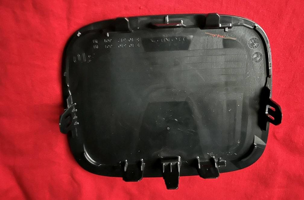 السلام عليكم 
علانة امامية اصلية
هوندا CR-V 
موديل 2023-2025
السعر 100 الف
الاتصال بالرقم 
0786 552 7022
