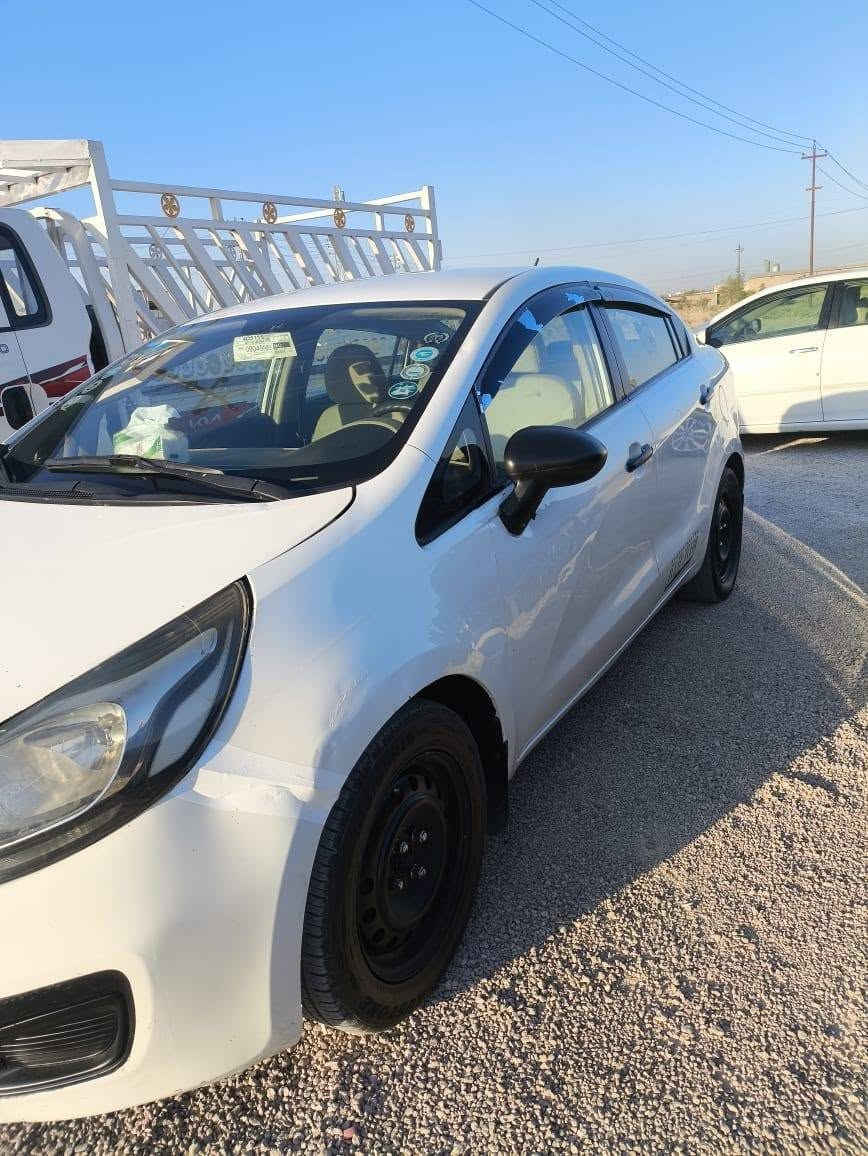 بسم الله....... سعر 84بيه مجال 
🚙 كيه ريو موديل 2013

✅️ أمريكي وارد.                         مراوس يرهم 

❄️ تبريد ثلج

رقم جديد ➡️ بسمي  تحويل مباشر

بيه قطعتين جاملق وبنيد

ماشيه 129الف🔍🛤️

*********** شراي يتصال
