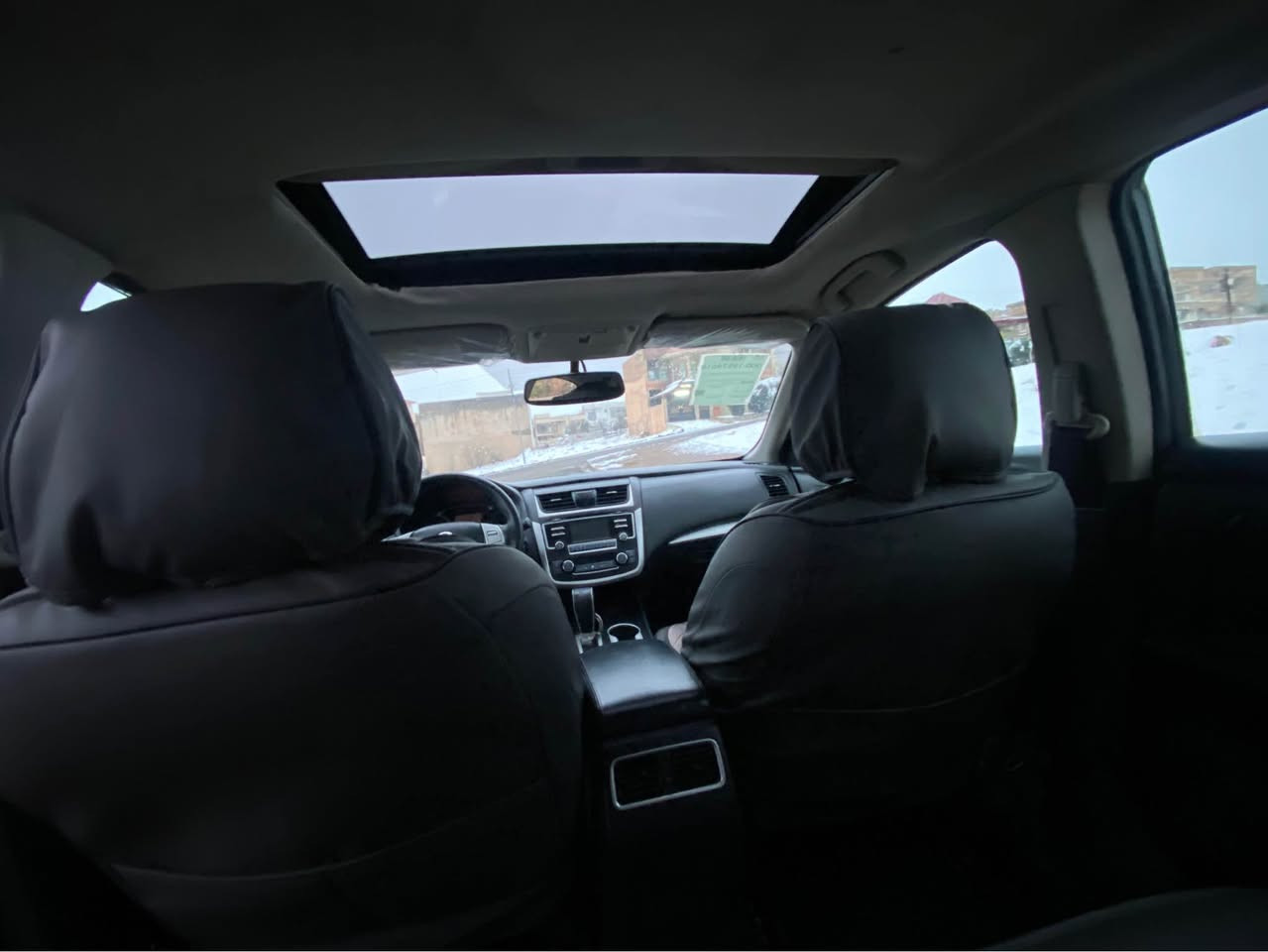 السلام عليكم
للبيع نيسان التيما موديل 2017
رقم اربيل مميز بسمي
سعر  125 ورقه بيها مجال لطيبين
رقم سنويه وفحص وهزه كلو جديد 
تحويل وكاله تريد بشرط
مكينه وكير وتبريد كله بشرط وين ماتريد افحص
محرك 2500 المرغوب اربعه سلندر
مواصفات SV فول فول 
بصمه 
ابواب بصمه 
صندوق بصمه
ردادات امامي خلفي جانبي كلو شغال
تحديد سرعه
سلايت فتحه
تبريد مركزي قطعتين
تشغيل عن بعد
شاشه وكاميرا
وبعد بيها مواصفات
سيارا بيها بابين نفر صبغ بدون دواخل بجم خلف كبس شرط رقم شاصي موجود مع صور شوف حادثها يطلع 
ارباكات ما طاك كله سليمه 
سيارا احلى من صور سيارا نظيفه ما بيها مصرف
حجر كزوز بشرط
هاتف اسيا ***********
هاتف كورك *********** واتساب
هاتف كورك *********** واتساب
عنوان سياره قضاء عقرة بعيده عن اربيل وموصل ساعه دهوك, العراق
