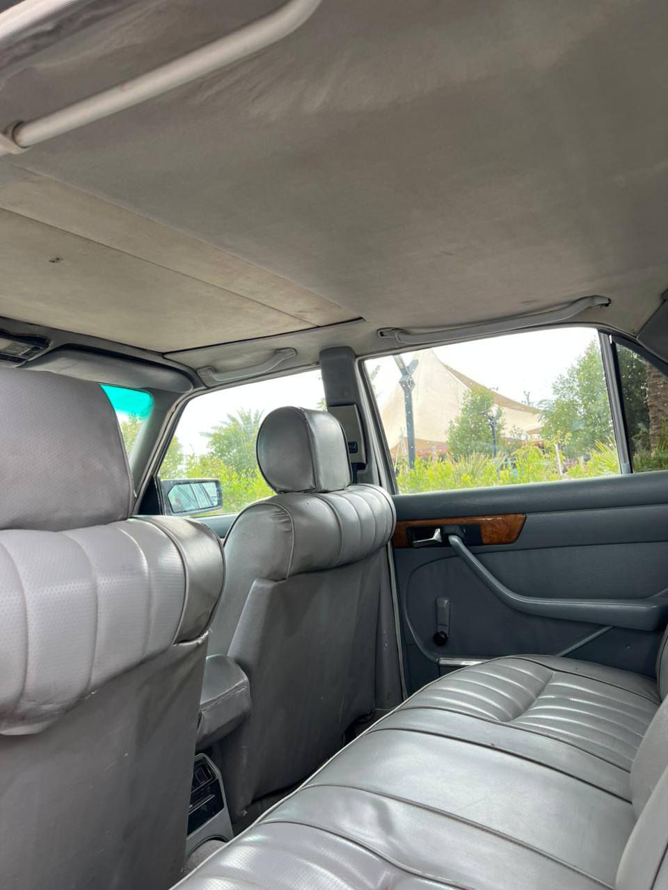 بسم الله مشاء الله
مارسيدس رئاسي جامبو300se
مكينه بلاد عنكبوت قبق اسود 
كير ومكينه سيرفس كامل بدون اي نقص 

دبل هورن 
دبل مروحه
دبل فيت بم
اريل كهرباء2
كهربائيات سياره كلها شغاله
تبريد شغال خير من الله 
حداديه اماميه خلفيه كله جديد
عوازل حراره وصوت غرفه كامله
غرفه نظفيه 80‎%‎ سياره كلش حلوه ومرتبه 
نقص السياره سلايد او فتحه السقف سجه مكسوره فقط كهربائيات شغاله 
السعر 85 وبيها مجال بسيط استفسار اكثر على الرقم موجود واتساب ***********
مكينه بلاد عنكبوت قبق اسود 
كير ومكينه سيرفس كامل بدون اي نقص 

دبل هورن 
دبل مروحه
دبل فيت بم
اريل كهرباء2
كهربائيات سياره كلها شغاله
تبريد شغال خير من الله 
حداديه اماميه خلفيه كله جديد
عوازل حراره وصوت غرفه كامله
غرفه نظفيه 80‎%‎ سياره كلش حلوه ومرتبه 
نقص السياره سلايد او فتحه السقف سجه مكسوره فقط كهربائيات شغاله 
السعر 85 وبيها مجال بسيط استفسار اكثر على الرقم موجود واتساب ***********
