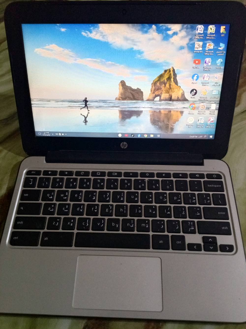 🔥 لابتوب HP نظيف للبيع 🔥
✅ شاشة 11.6 إنش
✅ Intel Celeron N2840
✅ RAM 4GB
✅ Windows 10 Pro 64bit
✅ Intel HD Graphics
✅ مع الشاحن الأصلي
✅ عربي / إنجليزي
✅ خفيف وسهل الحمل
✅ مناسب للدراسة والتصفح  واليوتيوب
الجهاز بحالة جيدة ويعمل بدون مشاكل 👌
بطارية جيدة واستخدام خفيف.
السعر 100 وبي مجال