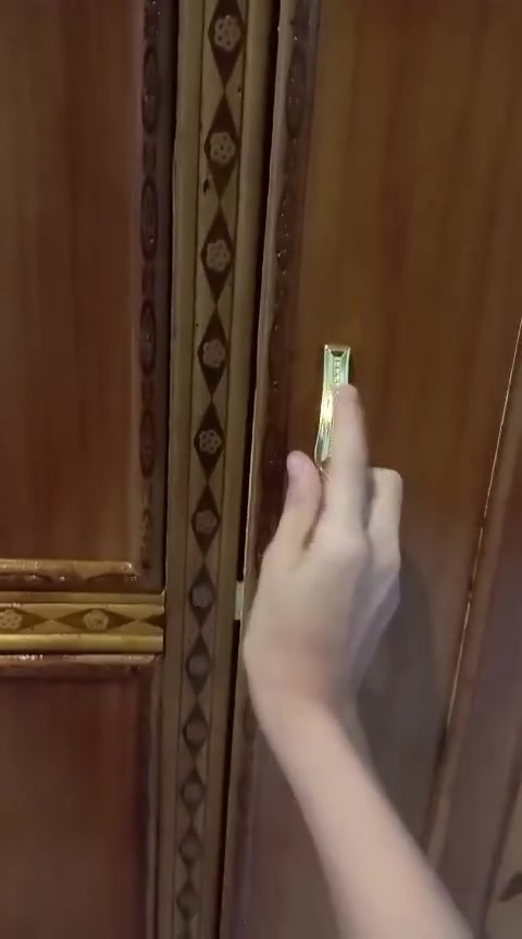 كنتور صاج شغل درجه اولى بعده جديد جديد  استوه ماخذينه ب250 الف 3بيبيان سبب البيع لضيق المكان،  السعر  240الف العنوان حي الخطوه


**إذا كنت صاحب هذا الإعلان وتريد حذفه لأي سبب، رجاءا أرسل رسالة إلى الدعم الفني**