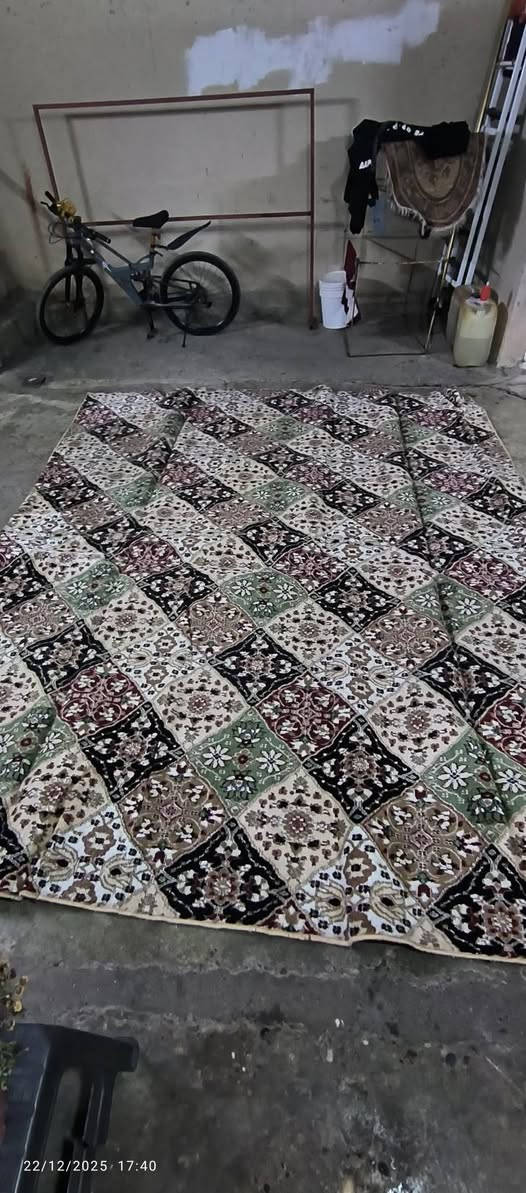 محفوره نضيفه مابيها اي عيب 

عرض65/   2

طول 40/    3.  مكاني جانب الايمن سعر 35.       ***********
