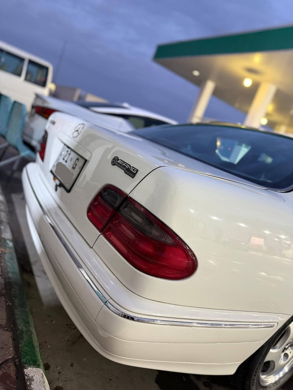 السلام عليكم
مارسدس 2001  اصل
رقم سليمانيه هزه جديده تريد تحويل تريد وكاله جاهز
محرك320  Vبلادي 6 سلندر افنكارد كير تبريد كله سليم صدر امامي خلفي  جديد
السياره وارد ياباني  فول موصفات
فتحه صقف
بصمه ابواب
شاشه كشف اعطال
تبريد قطعتين
لايت بلاد زنون
هواي بيها موصفات
السياره  جديده وكلها على بلاد
السعر 145 وبيها مجال لشراي
العنوان بصره
رقم الهاتف***********
