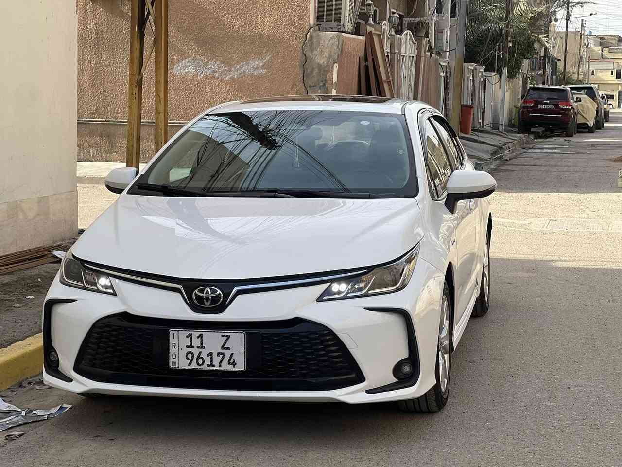 السلام عليكم
للبيع تيوتا كورلا هايبرد الشكل الخليجي علئ وضع الشركة 

سعرهة 152 

🌿2025 HEV

 عداد المسافه 10 الف كيلو

المواصفات 

محرك 1800

بصمة 

دخول ذكي عل ابواب

داخل اسود

كشنات جلد

كامرة خلفية 

ابل كار بلي 

رادار +تحديد مسار

بصمات عداد 2

فتحة سقف

شاشه كبيره

اوتو هولد 

مغلفة ارضية 

عازل حراري للجام مغلف 

هاند بريك بصمة

وباقي المواصفات المعروفه

               
        

مكان بغداد  حي اور 

الاتصال ***********
