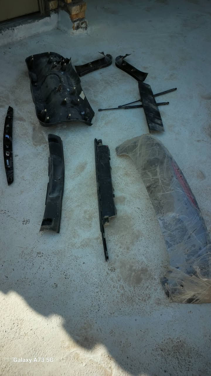 اغراض سيارة جيب شيروكي للبيع
الاتصال***********
