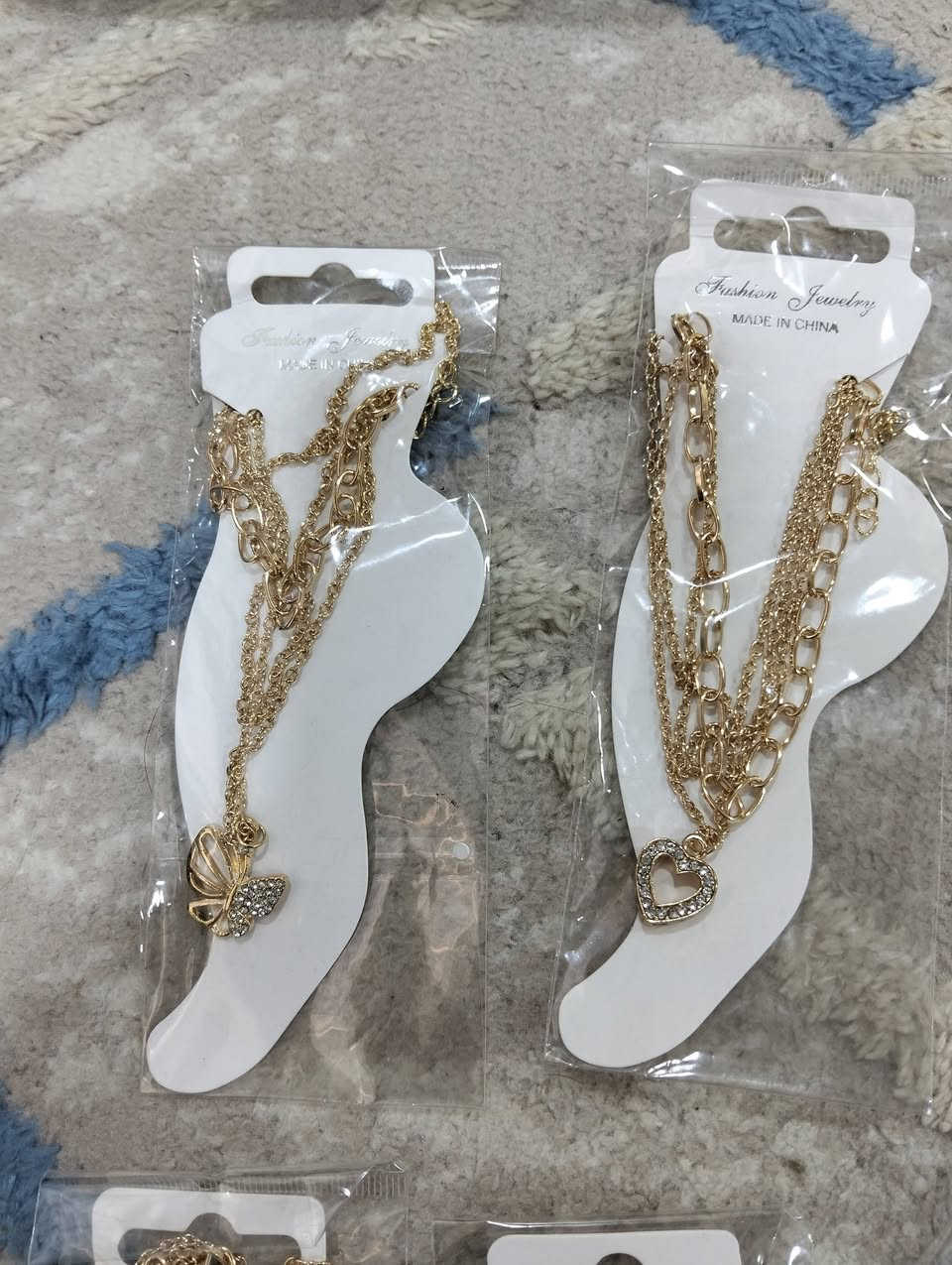 غراض للبيع كل منتج و سعره و الاسعار مناسبة


**إذا كنت صاحب هذا الإعلان وتريد حذفه لأي سبب، رجاءا أرسل رسالة إلى الدعم الفني**