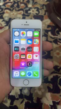 آيفون ٥ • ٣٢ • نضيف شغال