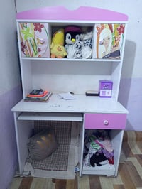 ميز أطفال • نضيف • أثاث أطفال