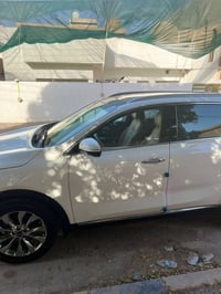 سورنتو ٢٠١٨ • ٦ سلندر • فول مواصفات